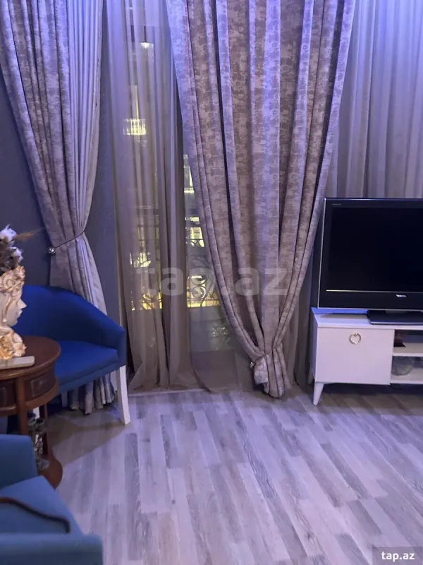 Kirayə verilir 2 otaqlı mənzil 52 m²
