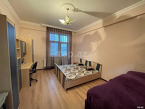 Kirayə verilir 3 otaqlı yeni tikili 80 m²