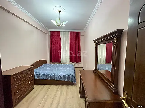 Kirayə verilir 3 otaqlı yeni tikili 80 m²