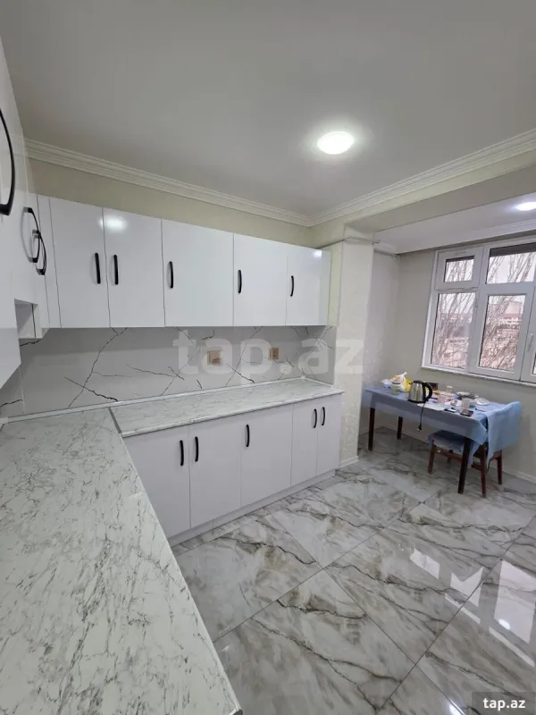 Satılır 3 otaqlı mənzil 80 m²