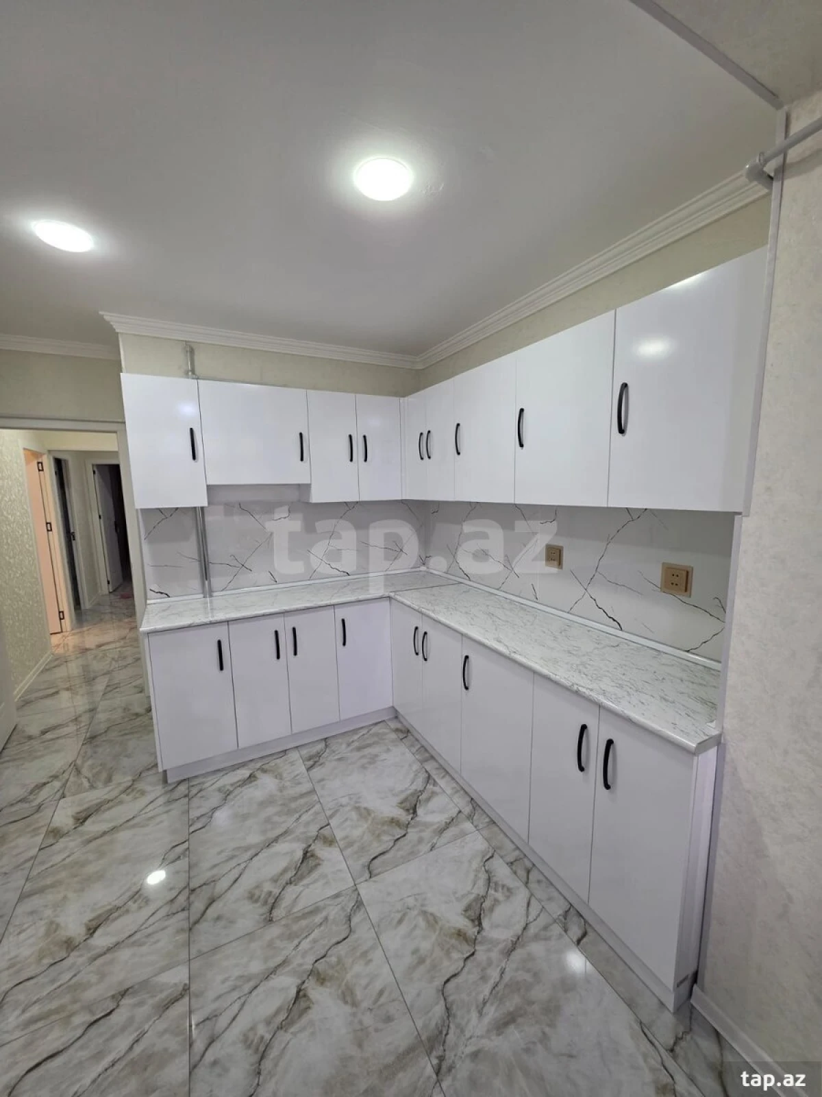 Satılır 3 otaqlı mənzil 80 m²