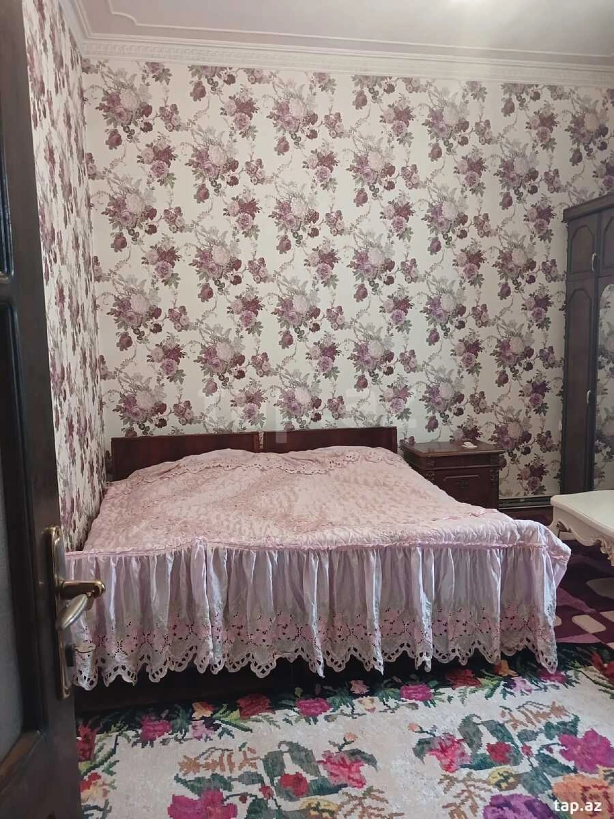 Satılır 7 otaqlı həyət evi