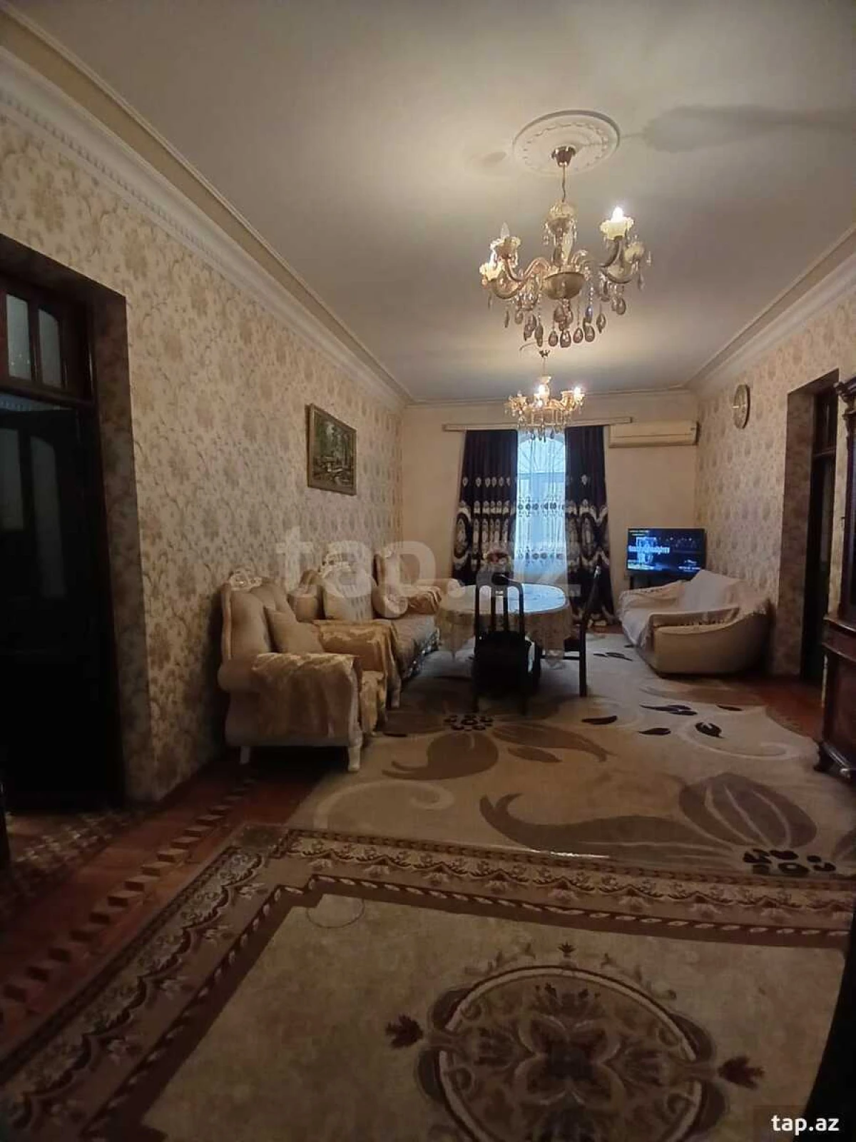 Satılır 7 otaqlı həyət evi