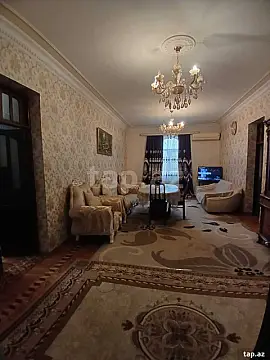 Satılır 7 otaqlı həyət evi