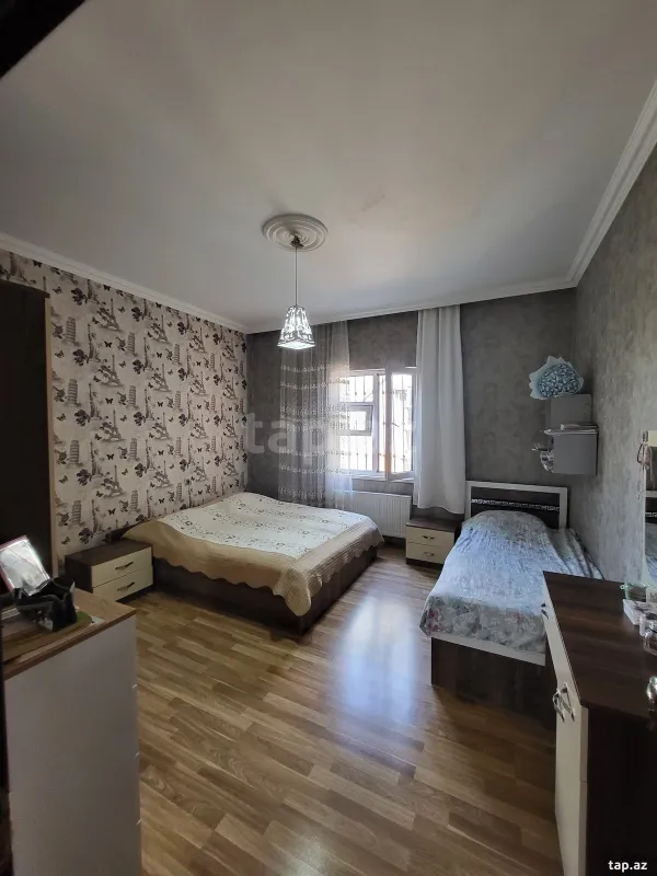 Satılır 5 otaqlı həyət evi