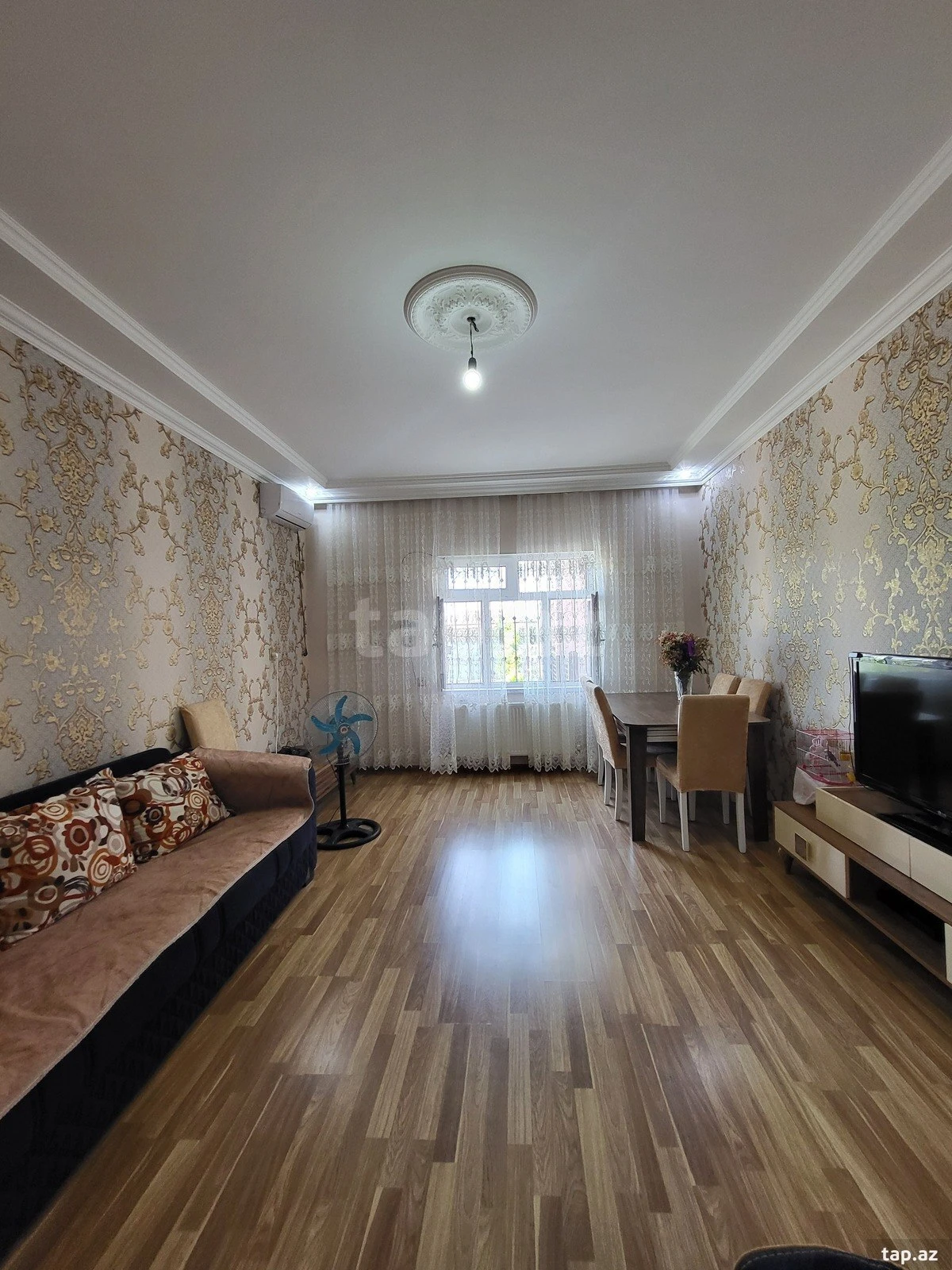 Satılır 5 otaqlı həyət evi