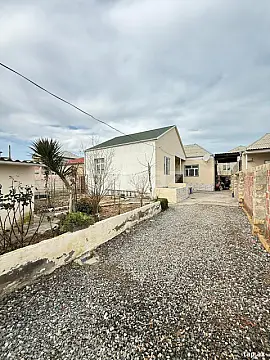 Satılır 5 otaqlı həyət evi
