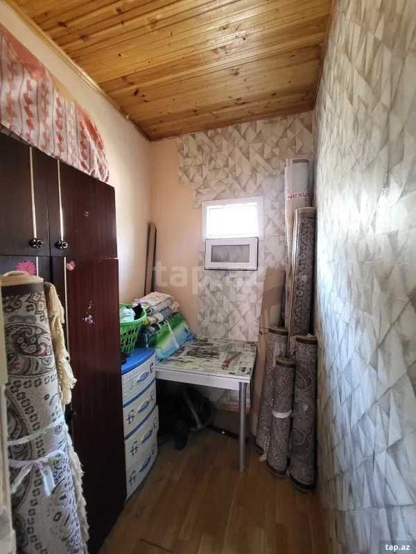 Satılır 5 otaqlı həyət evi