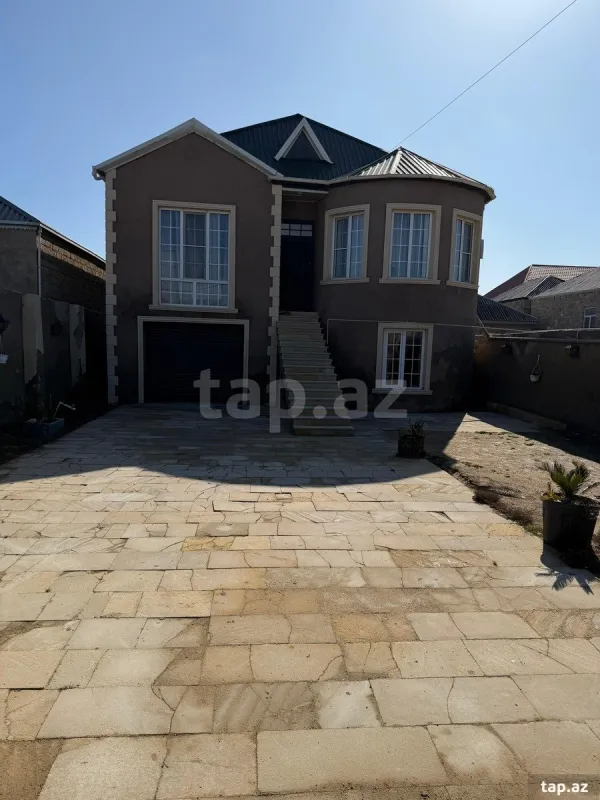Satılır 4 otaqlı həyət evi