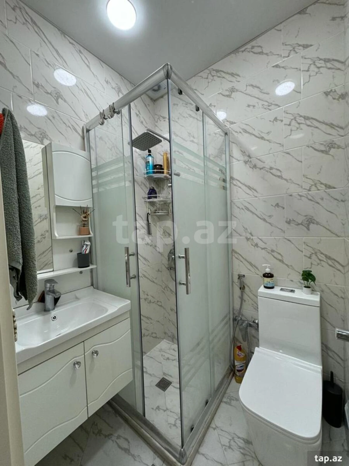 Satılır 2 otaqlı yeni tikili 55 m²