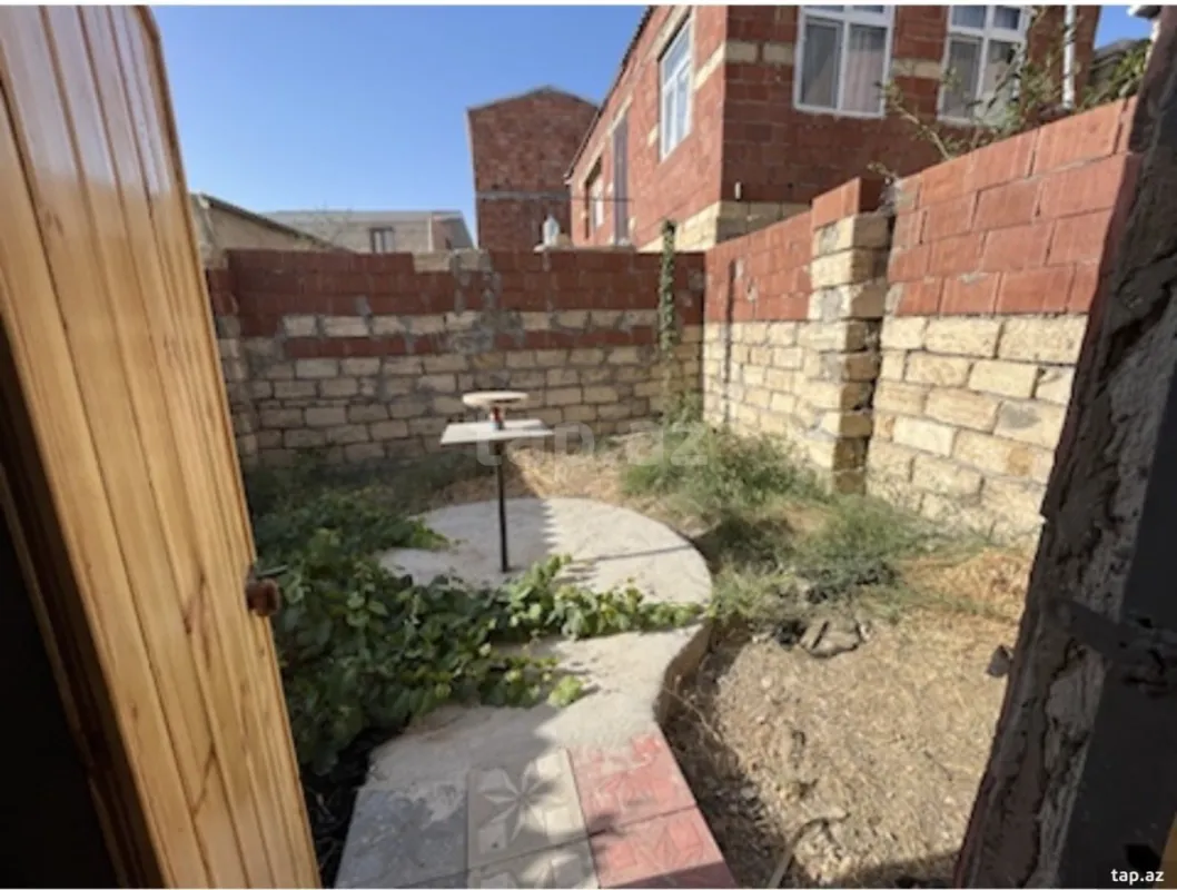 Satılır 2 otaqlı həyət evi 55 m²