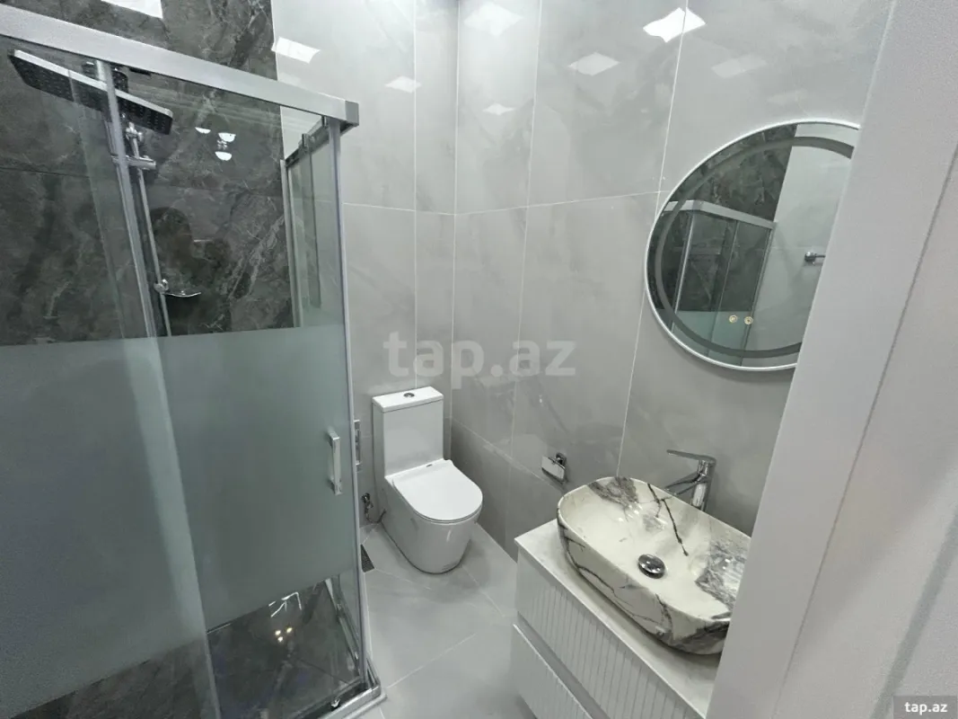 Satılır 5 otaqlı həyət evi