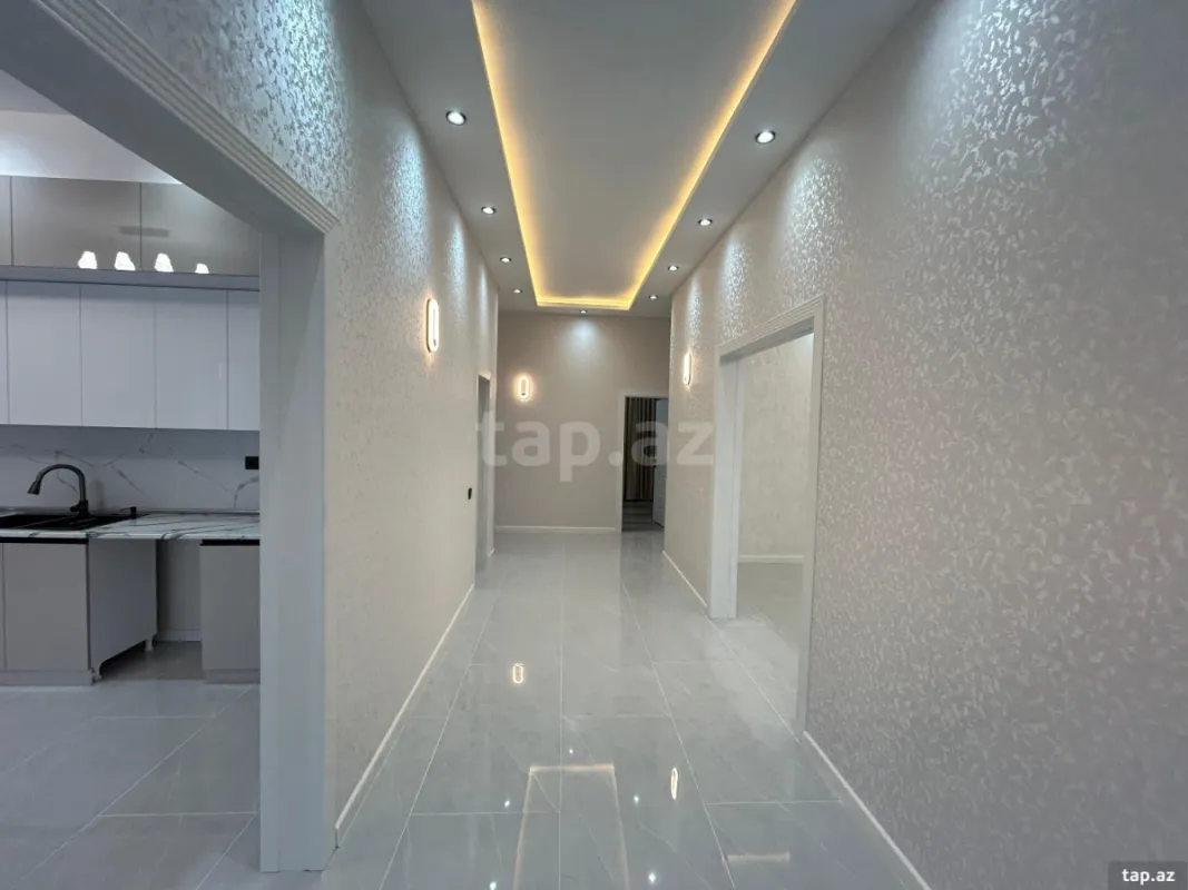 Satılır 5 otaqlı həyət evi