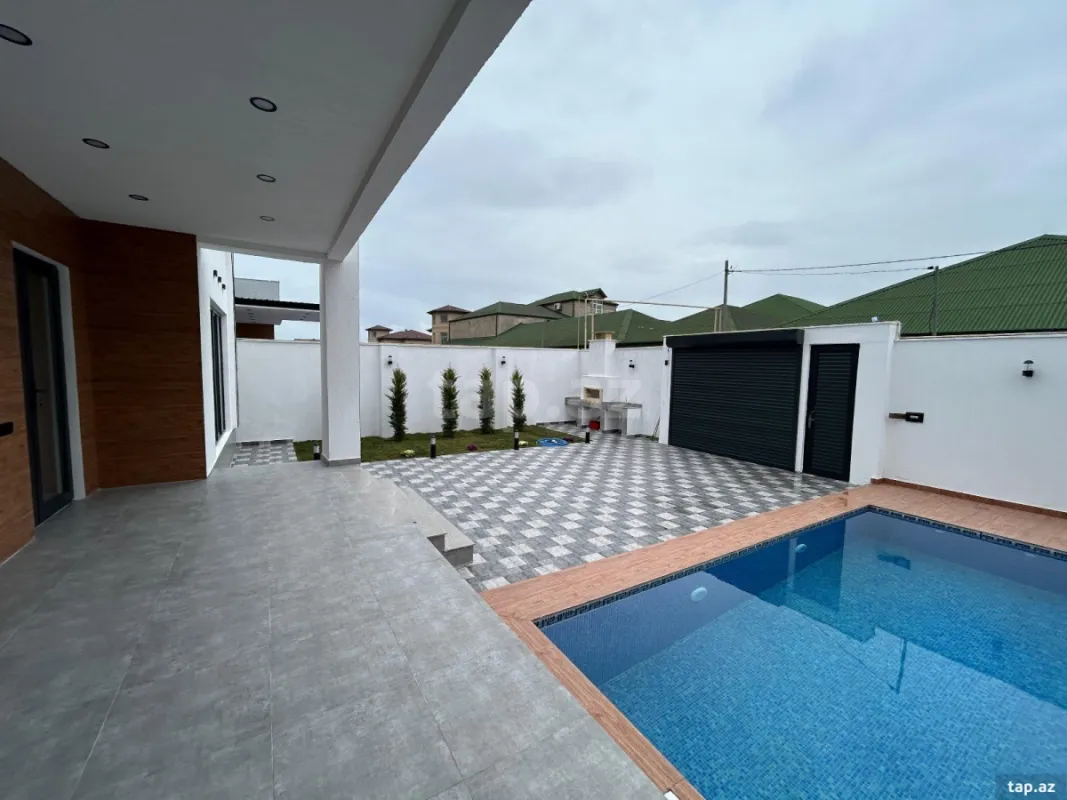 Satılır 5 otaqlı həyət evi
