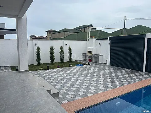 Satılır 5 otaqlı həyət evi