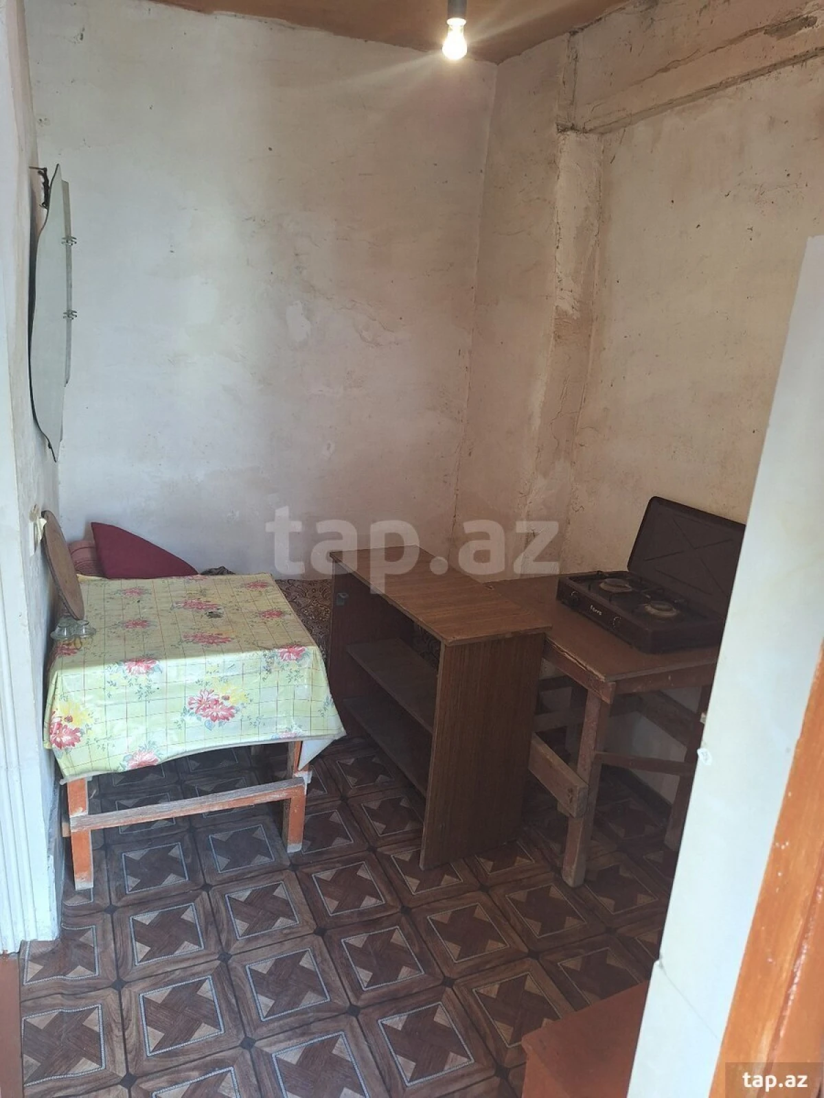 Kirayə verilir 1 otaqlı həyət evi