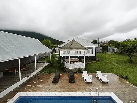 Kirayə verilir 4 otaqlı həyət evi