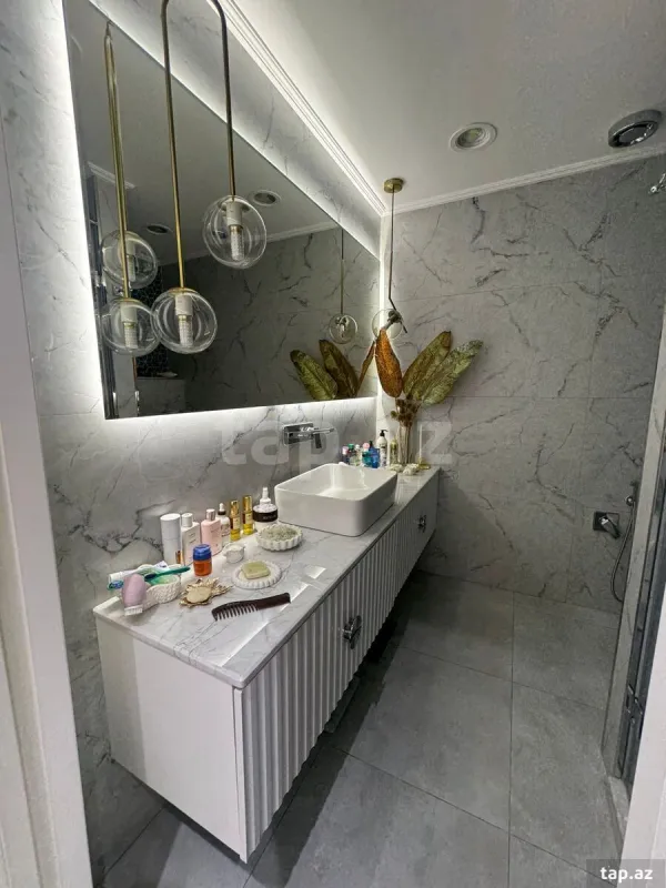 Satılır 3 otaqlı yeni tikili 117 m²