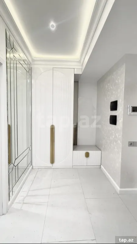 Satılır 3 otaqlı yeni tikili 117 m²