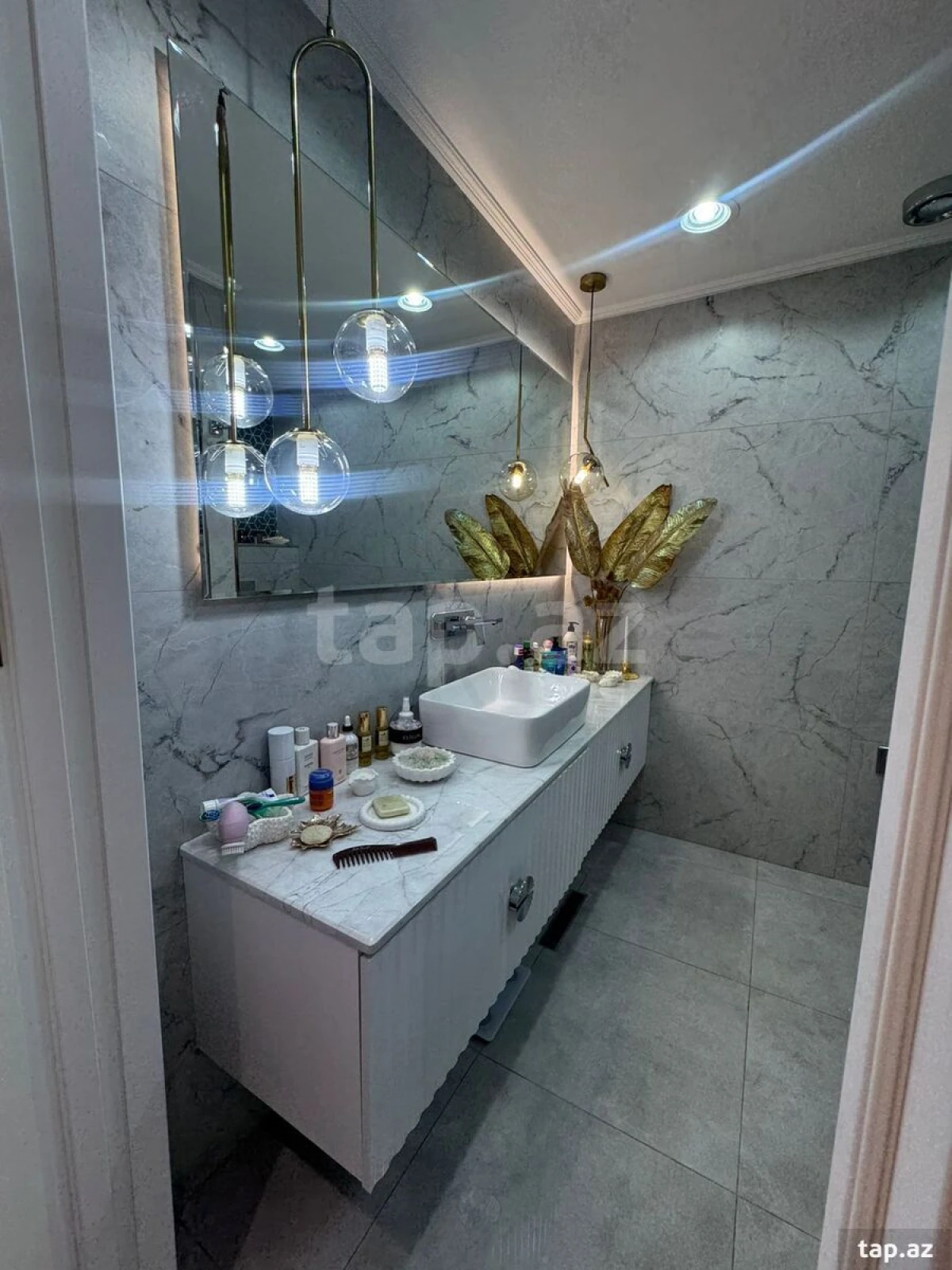 Satılır 3 otaqlı yeni tikili 117 m²