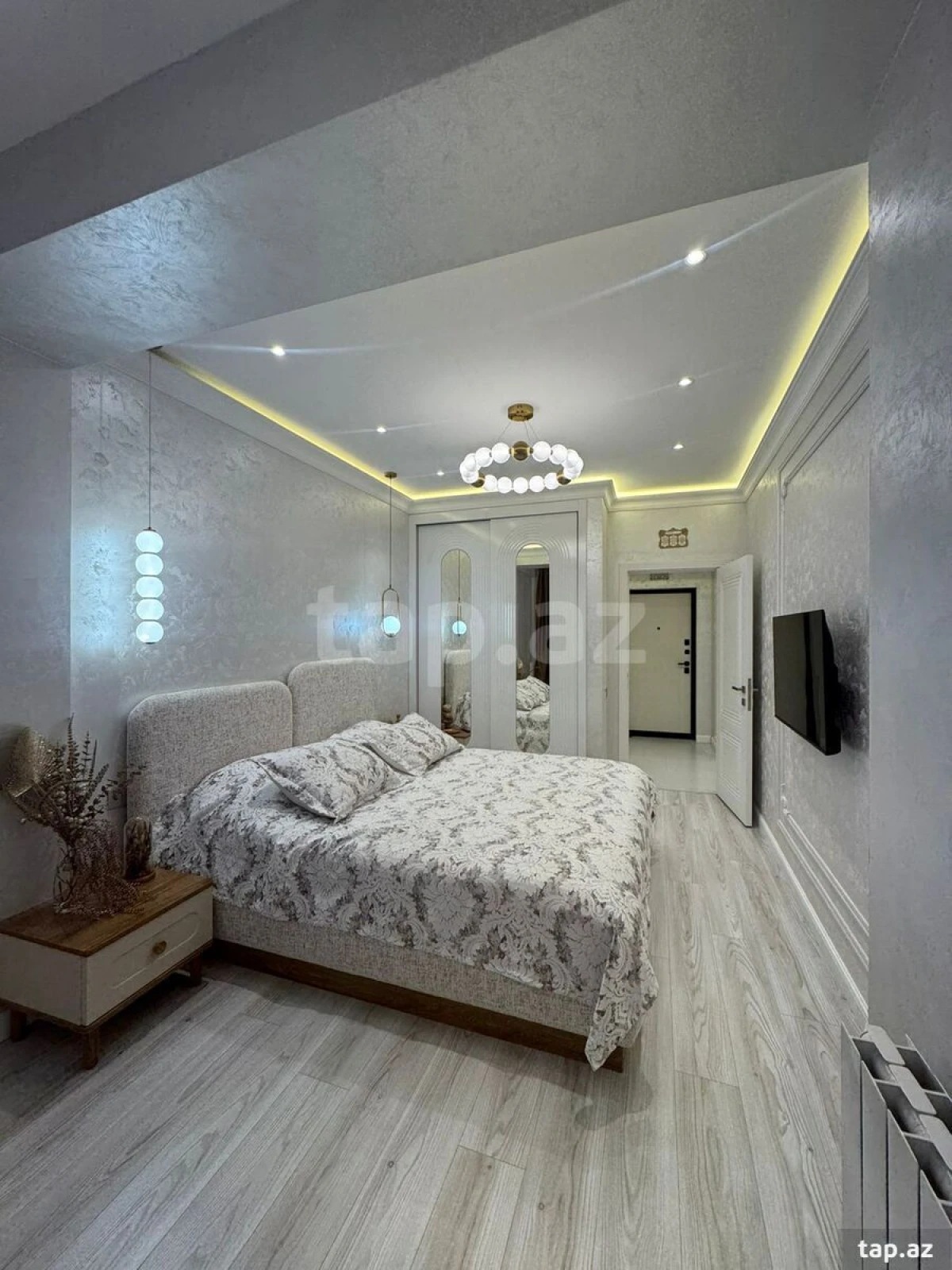 Satılır 3 otaqlı yeni tikili 117 m²