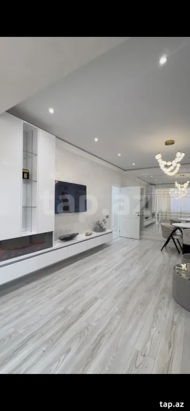 Satılır 3 otaqlı yeni tikili 117 m²