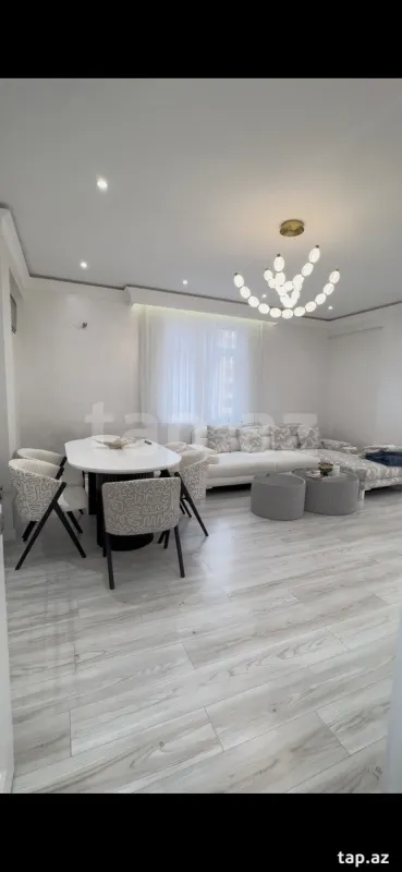 Satılır 3 otaqlı yeni tikili 117 m²