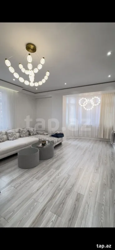 Satılır 3 otaqlı yeni tikili 117 m²