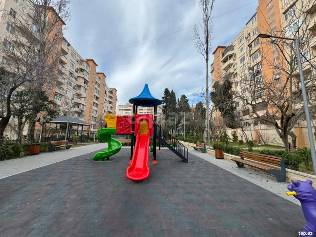 Satılır 1 otaqlı mənzil 45 m²