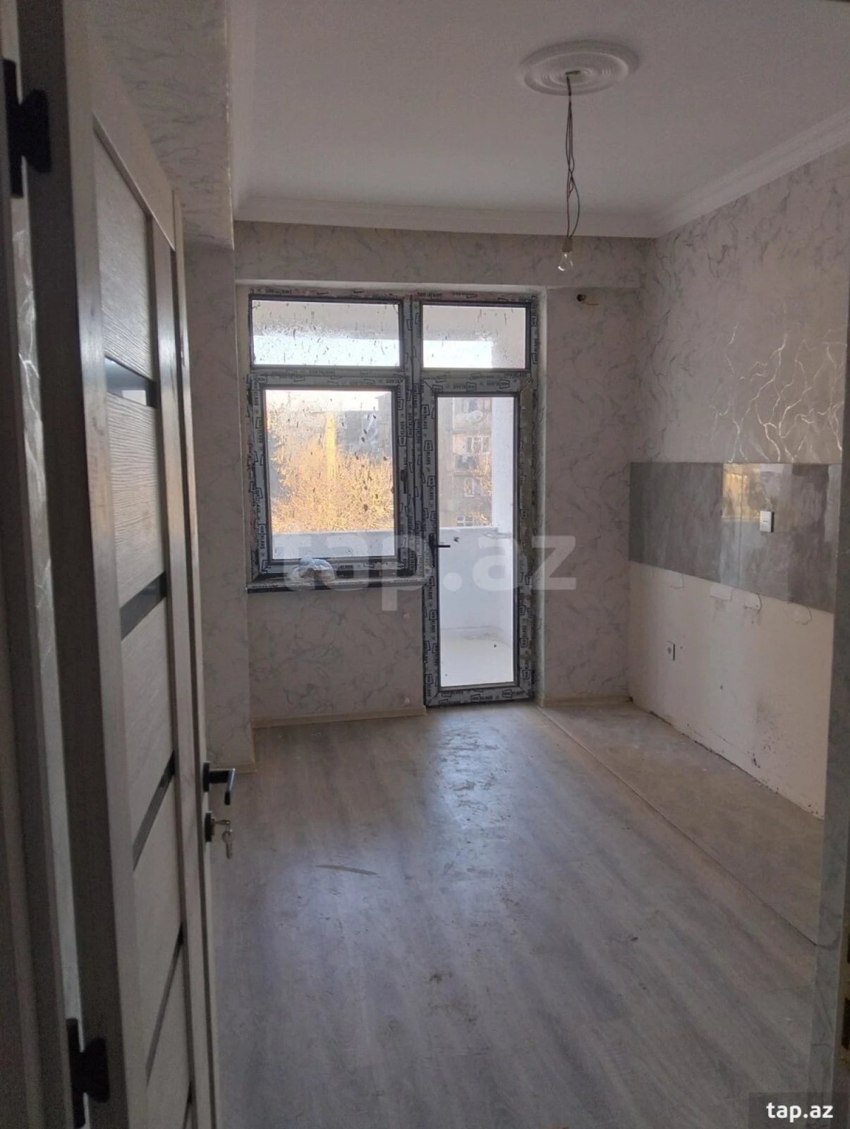 Satılır 2 otaqlı yeni tikili 74 m²