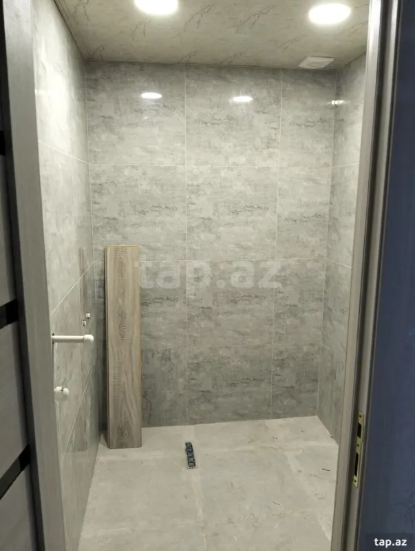 Satılır 2 otaqlı yeni tikili 74 m²