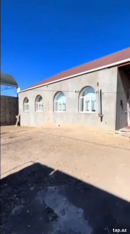 Satılır 3 otaqlı həyət evi