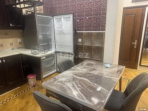 Kirayə verilir 3 otaqlı yeni tikili 110 m²