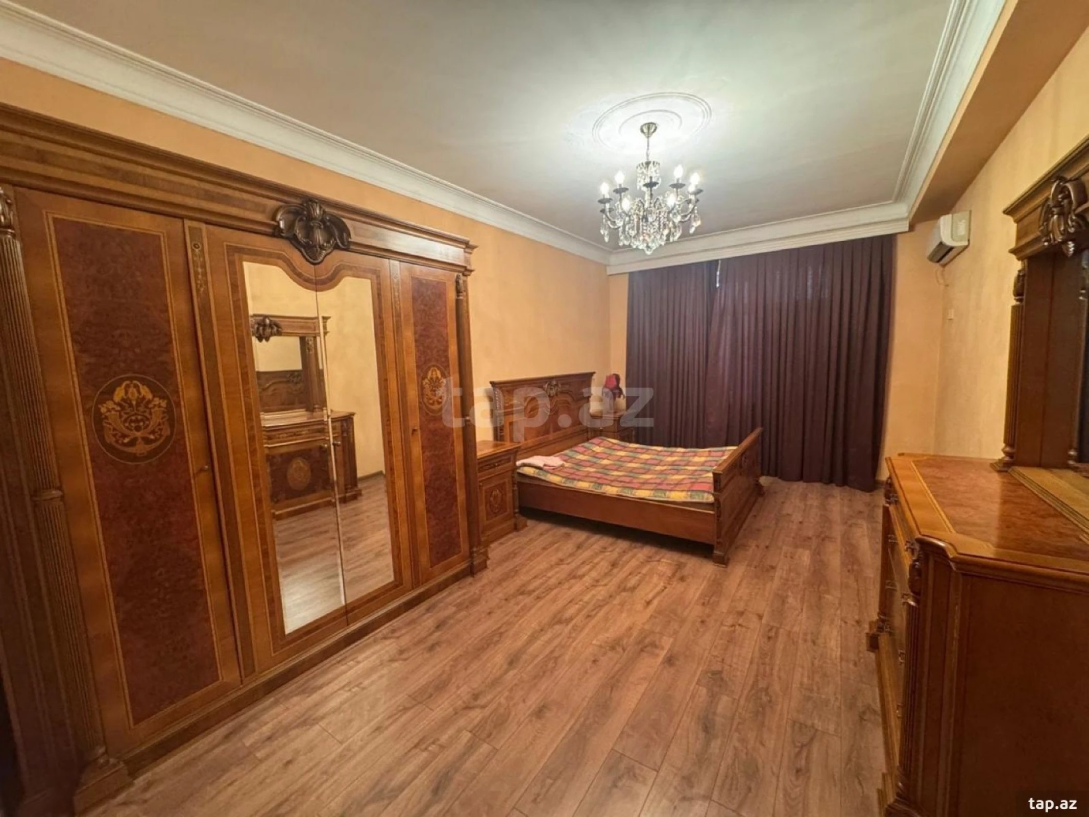 Kirayə verilir 3 otaqlı yeni tikili 170 m²