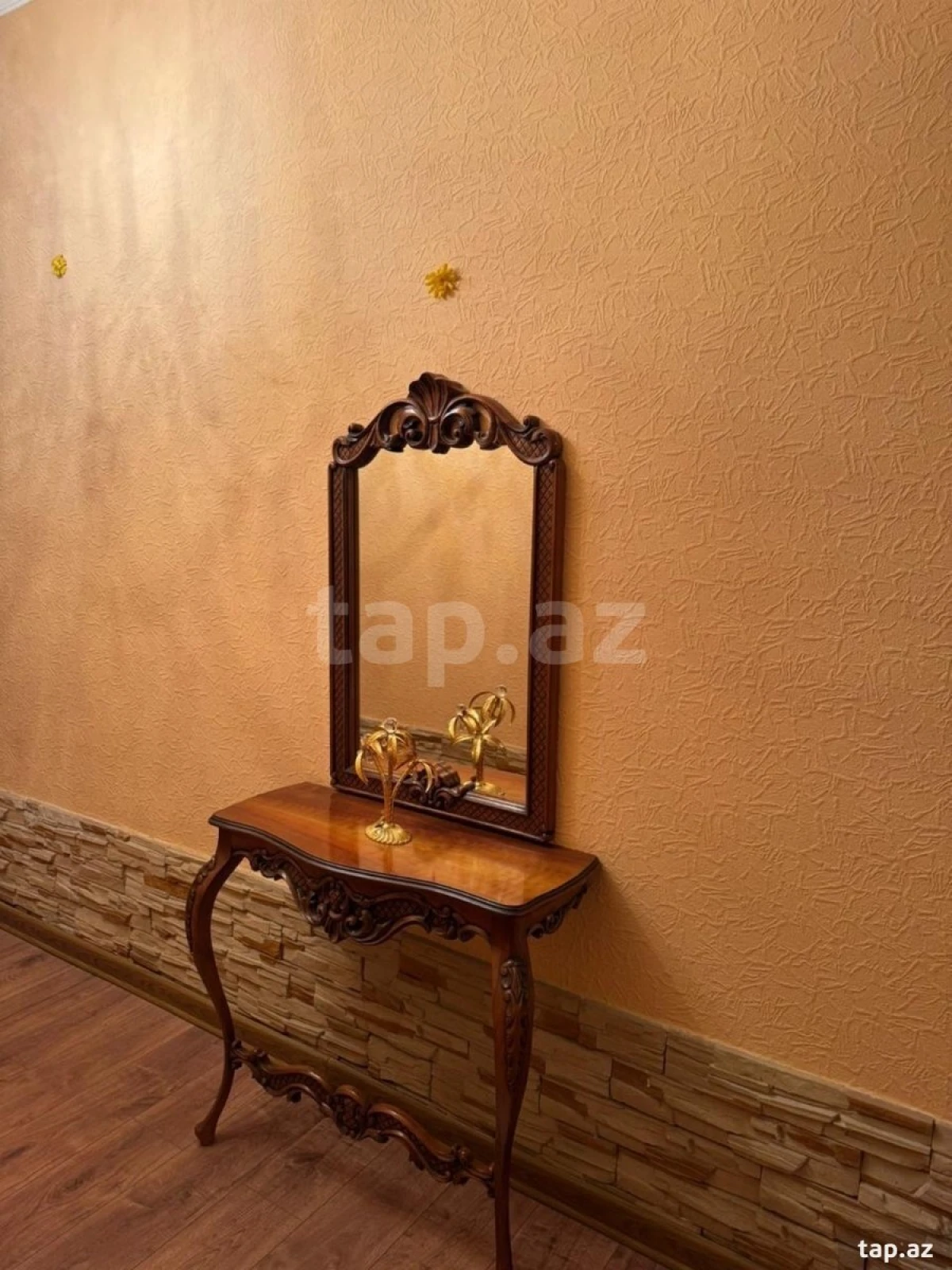 Kirayə verilir 3 otaqlı yeni tikili 170 m²