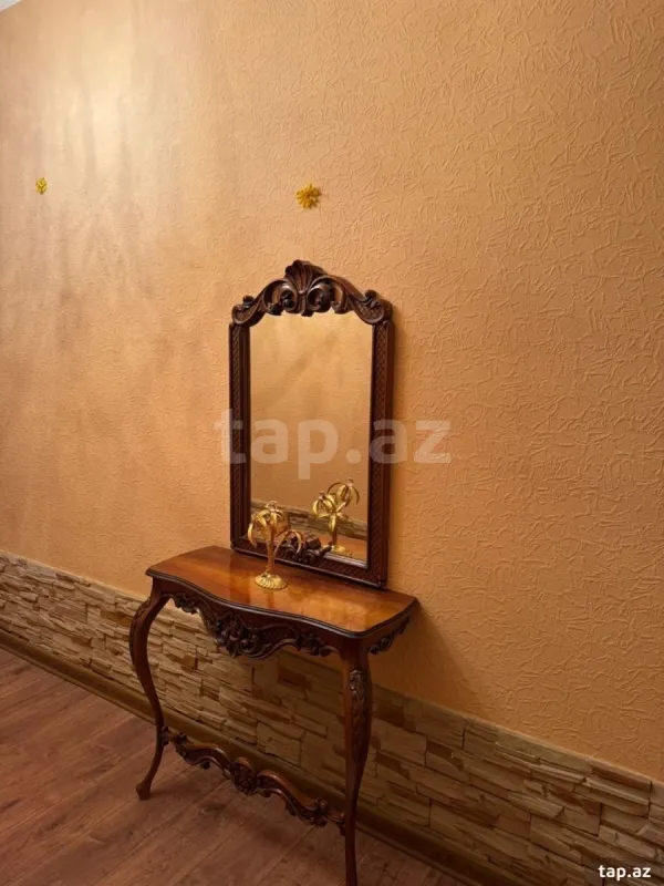 Kirayə verilir 3 otaqlı yeni tikili 170 m²