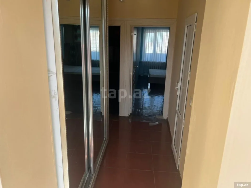 Kirayə verilir 2 otaqlı mənzil 70 m²