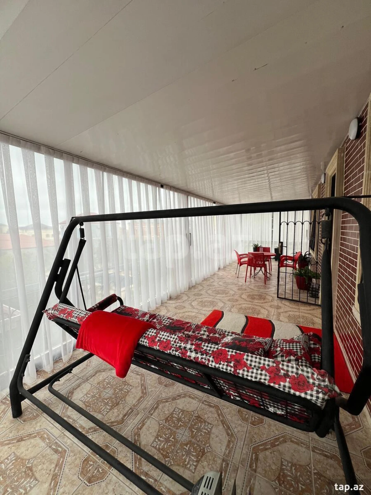 Satılır 5 otaqlı həyət evi