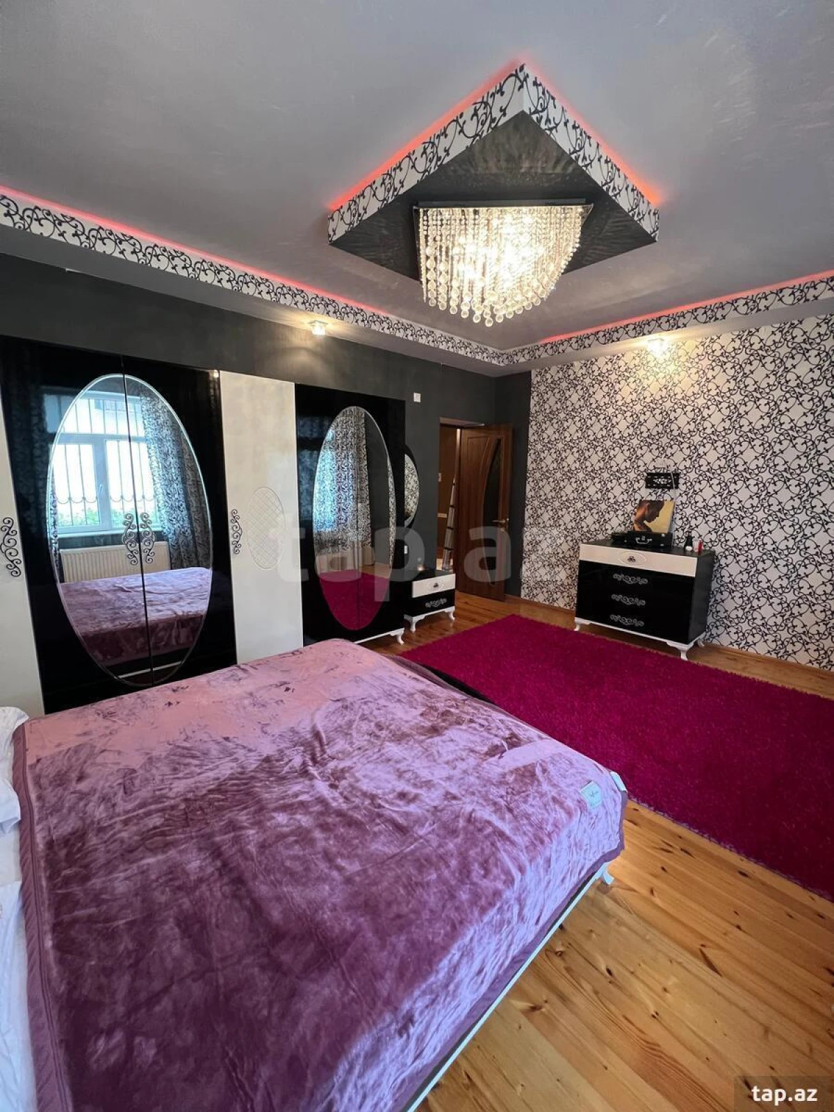 Satılır 5 otaqlı həyət evi