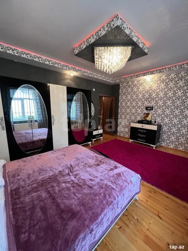 Satılır 5 otaqlı həyət evi