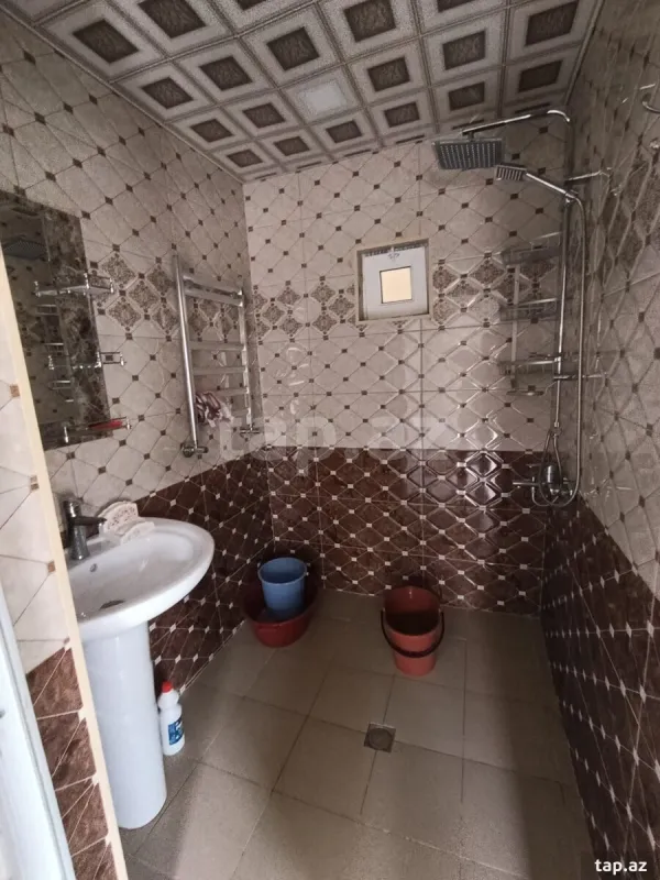 Kirayə verilir 2 otaqlı həyət evi 70 m²