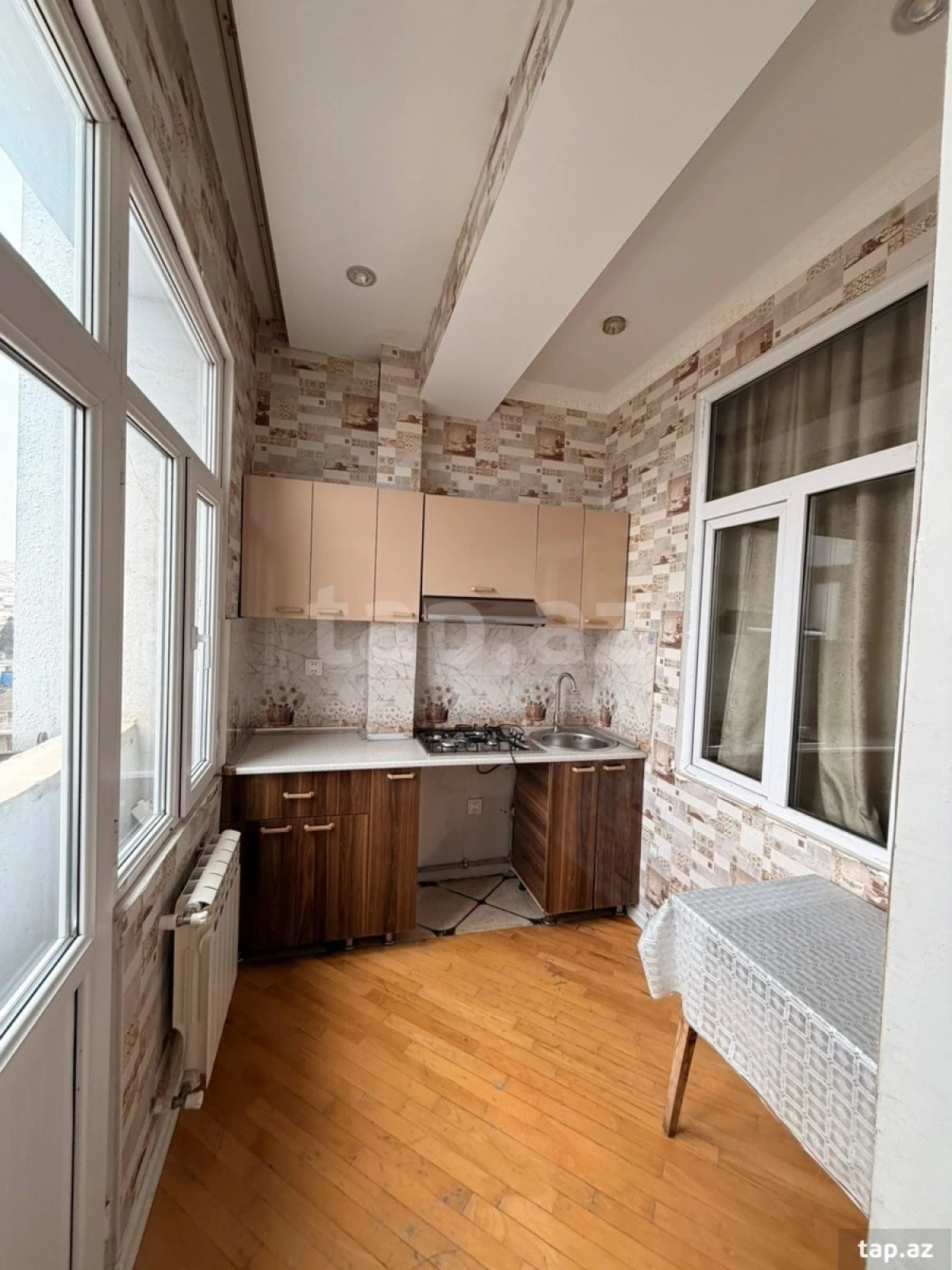 Kirayə verilir 2 otaqlı yeni tikili 60 m²