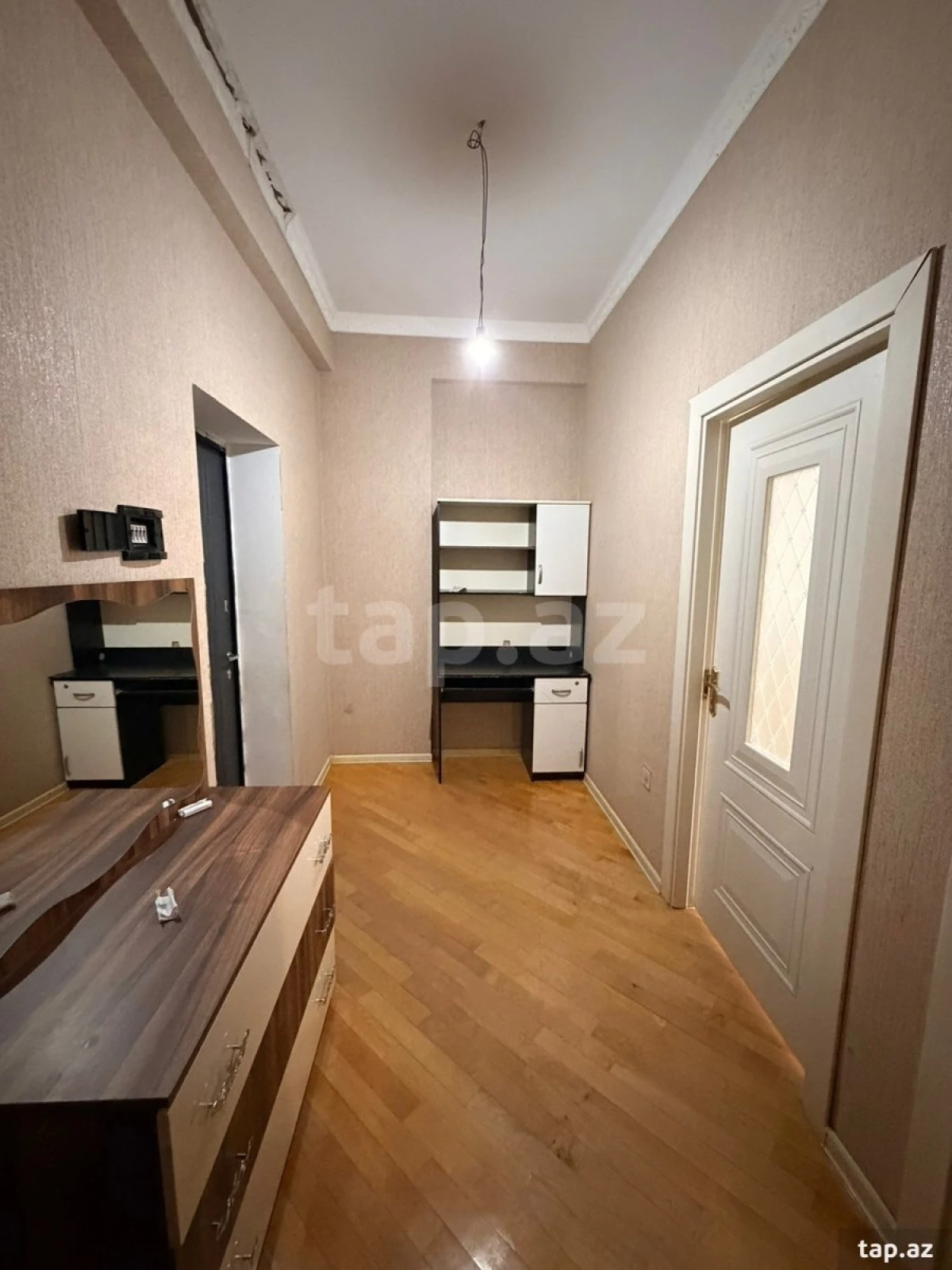 Kirayə verilir 2 otaqlı yeni tikili 60 m²