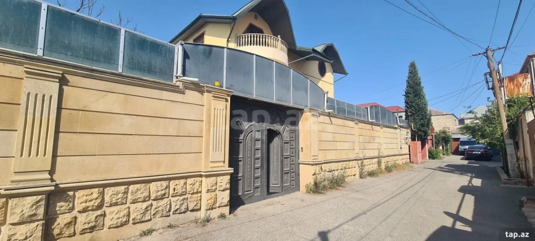 Kirayə verilir 7 otaqlı həyət evi 450 m²
