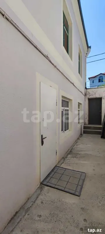 Kirayə verilir 3 otaqlı həyət evi