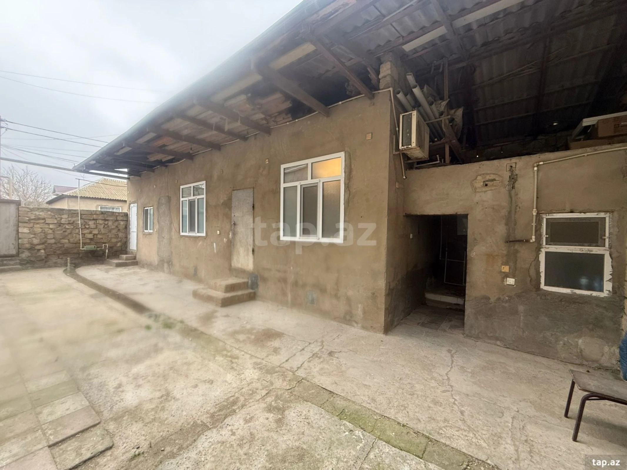 Kirayə verilir 2 otaqlı həyət evi