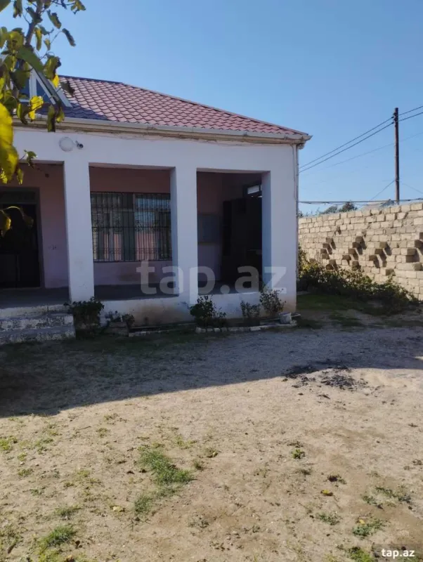 Satılır 3 otaqlı həyət evi