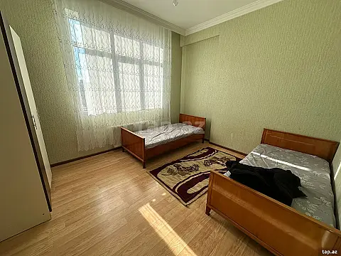 Kirayə verilir 3 otaqlı yeni tikili 105 m²