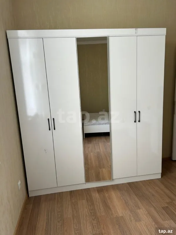 Kirayə verilir 3 otaqlı yeni tikili 85 m²