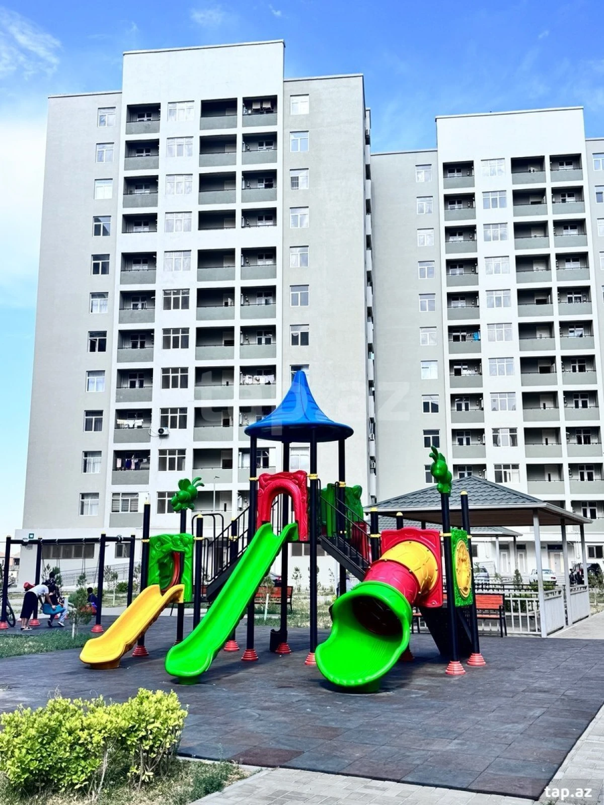 Kirayə verilir 3 otaqlı yeni tikili 85 m²